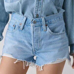 Levi's Women's 501 Original Shorts in size 25